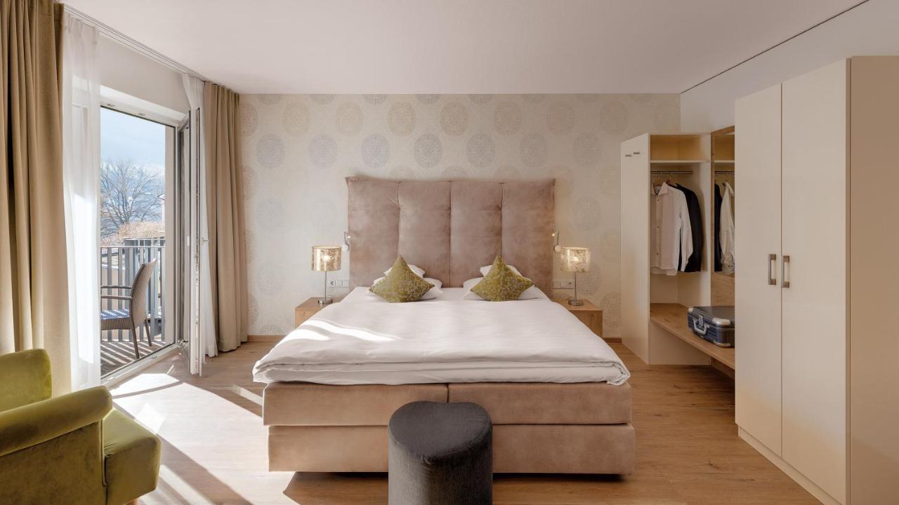 Hotel Moselauen 贝恩卡斯特尔-屈斯 外观 照片