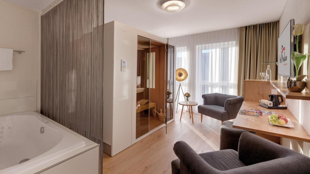 Hotel Moselauen 贝恩卡斯特尔-屈斯 外观 照片